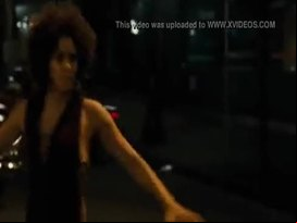 Halle berry - frankie and alice (2010)
