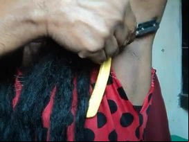 Girl shaving armpits hair by straight razor.avi
